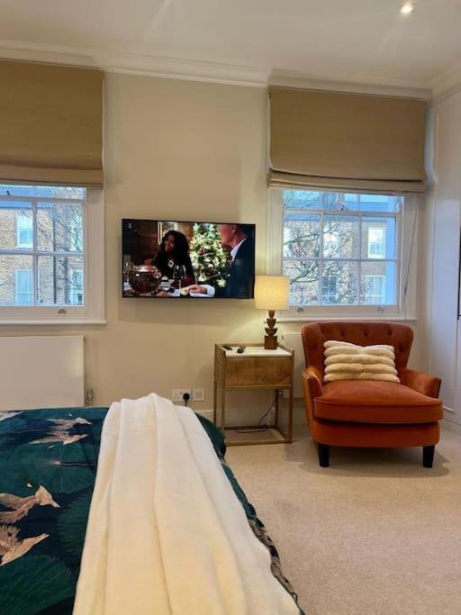 Ferienwohnung Flat In The Heart Of Holland Park London Exterior foto